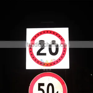 Hot Selling Solar Powered Traffic Sign International Limit Speed Sign Road Sign Boards thumbnail-3