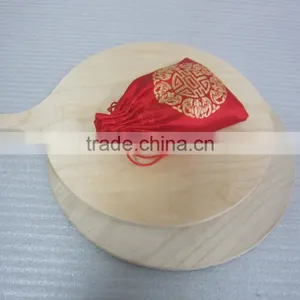Wooden Paddle Chopping Board thumbnail-2