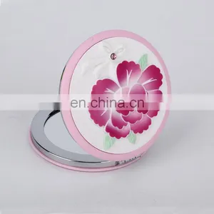 Wholesale Cheap Promotional Mini Plastic Folding Pocket Mirror thumbnail-2