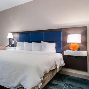 Modern Bedroom Furniture Storage Double Bed With USB Interface and Fabric Headboard Wooden Beds thumbnail-2