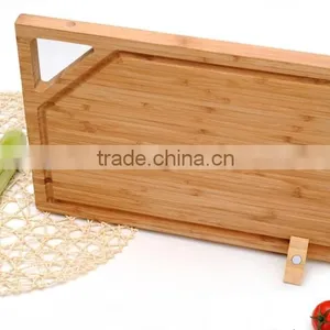 Bamboo Oval Choping Board With Handle thumbnail-6