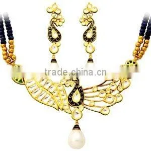 Kundan Pendant Sets thumbnail-1