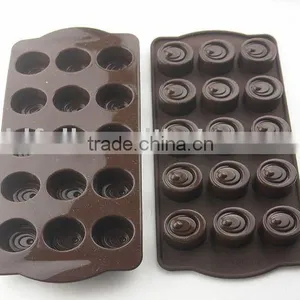 Silicone Cake Mould thumbnail-1