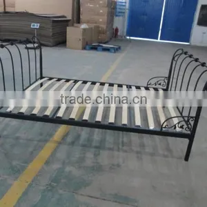 Metal Frame Wooden Slat Bed thumbnail-2