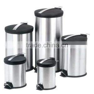 Stainless Steel Foot Pedal Waste Can thumbnail-1