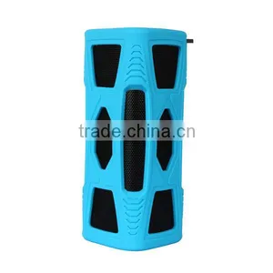 2015 Outdoor 10W Water Resistant Bluetooth Speaker thumbnail-4