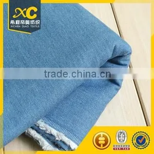 Woven 4.5 oz no Slub Cotton Poly Rolls of Denim Fabric for Man Jeans thumbnail-3