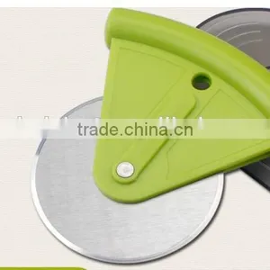 CY134 Stainless Steel Pizza Cutter With Handle Pizza Knife thumbnail-2