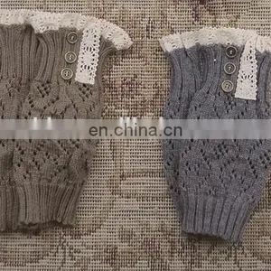 Wholesale Crochet Lace Boot Cuffs With 3 Buttons thumbnail-2