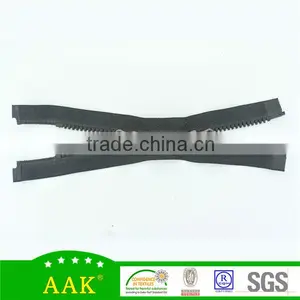 Two Way Open End Plastic Zip for Sport Wear Clothing thumbnail-1