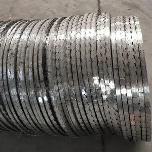 Galvanized Iron Barbed Wire Mesh for Fence With Uniform Barb Distance and High Tension Strength thumbnail-4