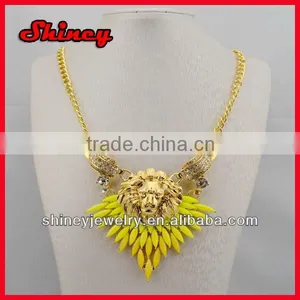 2014 18k Yellow Gold Plating Lion Head With Gold Resin Fashion Statement Necklace thumbnail-1