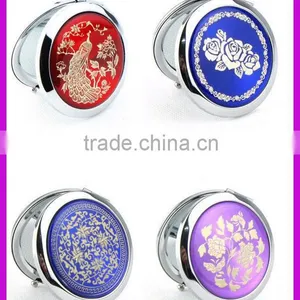 Mini Pu Leather Folding Mini Cosmetic Mirror thumbnail-1