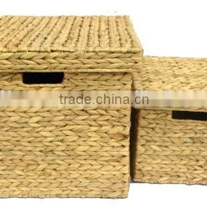 Water Hyacinth Storage Basket With Lid and Wood Handle thumbnail-3