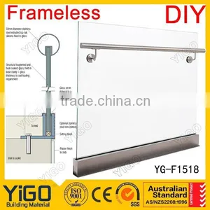 Glass Railing thumbnail-4