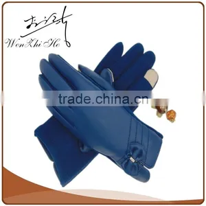Smart Touch Screen PU Gloves With Bowknot thumbnail-1