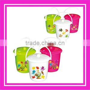 Durable Plastic Buckets With Lids thumbnail-1