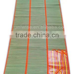 Straw Beach Mat, Foldable Sandless Beach Mat/Camping Mat/Picnic Mat, Folding Plastic/Straw Beach Mat thumbnail-1