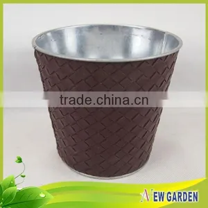 Beautiful Artistic Low Factory Price Different Shapes Vases For Home Decoration thumbnail-4