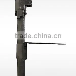 Manual Cast Iron Can Opener / Table Can Opener thumbnail-1