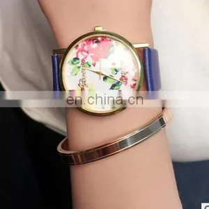 Women Quartz Watch Top Fashion Flower Female Clock Newly Design Simple Lady Dress PU Leather Watch thumbnail-1