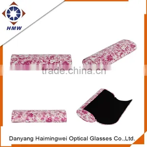 Durable Handmade Eyewear Carrying Cases thumbnail-1