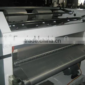 Vertical Type Heat Slitting Bag Machine thumbnail-3