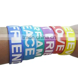 Cool Fashion Eco-friendly Silicone Snap &slap Bracelet Factory in Dongguan thumbnail-1