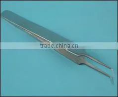 Curved Sharped Tip Large Tweezer thumbnail-1