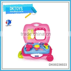 LOVELY LITTLE PRINCESS SUITCASE thumbnail-1