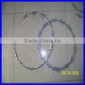 Concertina Barbed Razor Wire thumbnail-1