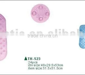 Plastic Non-slip Bathroom Mat thumbnail-1