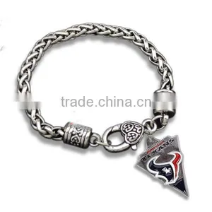 Hollow Philadelphia Eagles Logo Charm Bracelet Sports Fans Custom Charm Bracelet Big Chain Clasp Bracelet for Souvenir Gifts thumbnail-4
