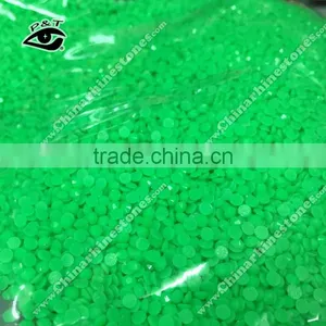 Resin Rhinestone Garment Beads SS10 3MM Emerald Green Epoxy Rhinestone thumbnail-1