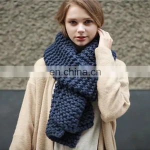 Newest Design Top Quality Wholesale Acrylic Fan Knitted Scarf thumbnail-1
