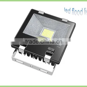 CE ROHS Approval 30w /50W/100W/200W Outdoor Lighted Led Flood Lightings thumbnail-1