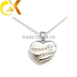 Manufacturer 316L Stainless Steel Jewelry Heart Shape Hollow Pendants for Women thumbnail-1
