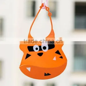 2013 Perfect Design Food Grade Silicone Washable Baby Bib thumbnail-1