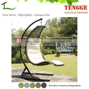 TG15-0144 The Curved Shape Outdoor Hanging Wicker Chair thumbnail-1