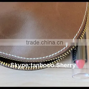 China Wholesale Shenzhen Leather Makeup/cosmetics Black Cosmetic Bag,folding Hanging Travel Cosmetic Bag,cosmetic Bag With Logo thumbnail-3