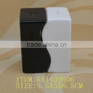 Wholesale Ceramic Salt and Pepper Shaker Manufacturer Supply thumbnail-1