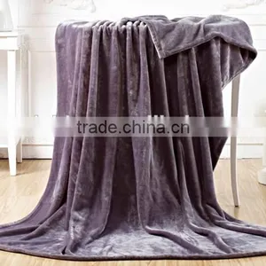 Factory Top High Quality Soft Comfortable Anti Pilling Any Size Color Flannel Blanket thumbnail-5