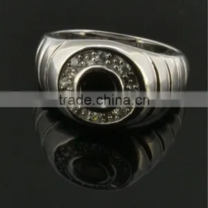 Men's Claddagh Ring thumbnail-1