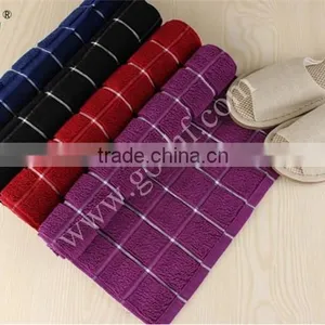 Plush Grid Pattern 100% Cotton Bath Mat thumbnail-1