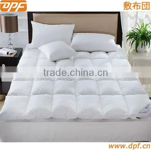 Velvet Quilted Waterproof Mattress Protector thumbnail-1