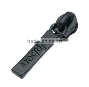 High Quality No.5 Non Lock Fashion Square Drop Nylon Zipper Slider for Sale thumbnail-1