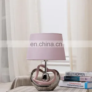 Creative Love Theme Restaurant Table Decoration Cheap Pink Heart Shape Table Lamps Ceramic for Hotel Bedside thumbnail-1