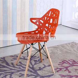 Villain Modeling Plastic Arm Chair Wooden Legs Modern Hollow Plastic Leisure Dinning Chair thumbnail-3