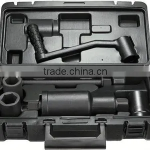 13a 3pins Industrial Wall Plug and Socket thumbnail-1