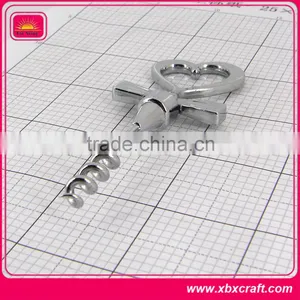 High Quality Iron Deluxe Carabiner With Wine Opener thumbnail-4